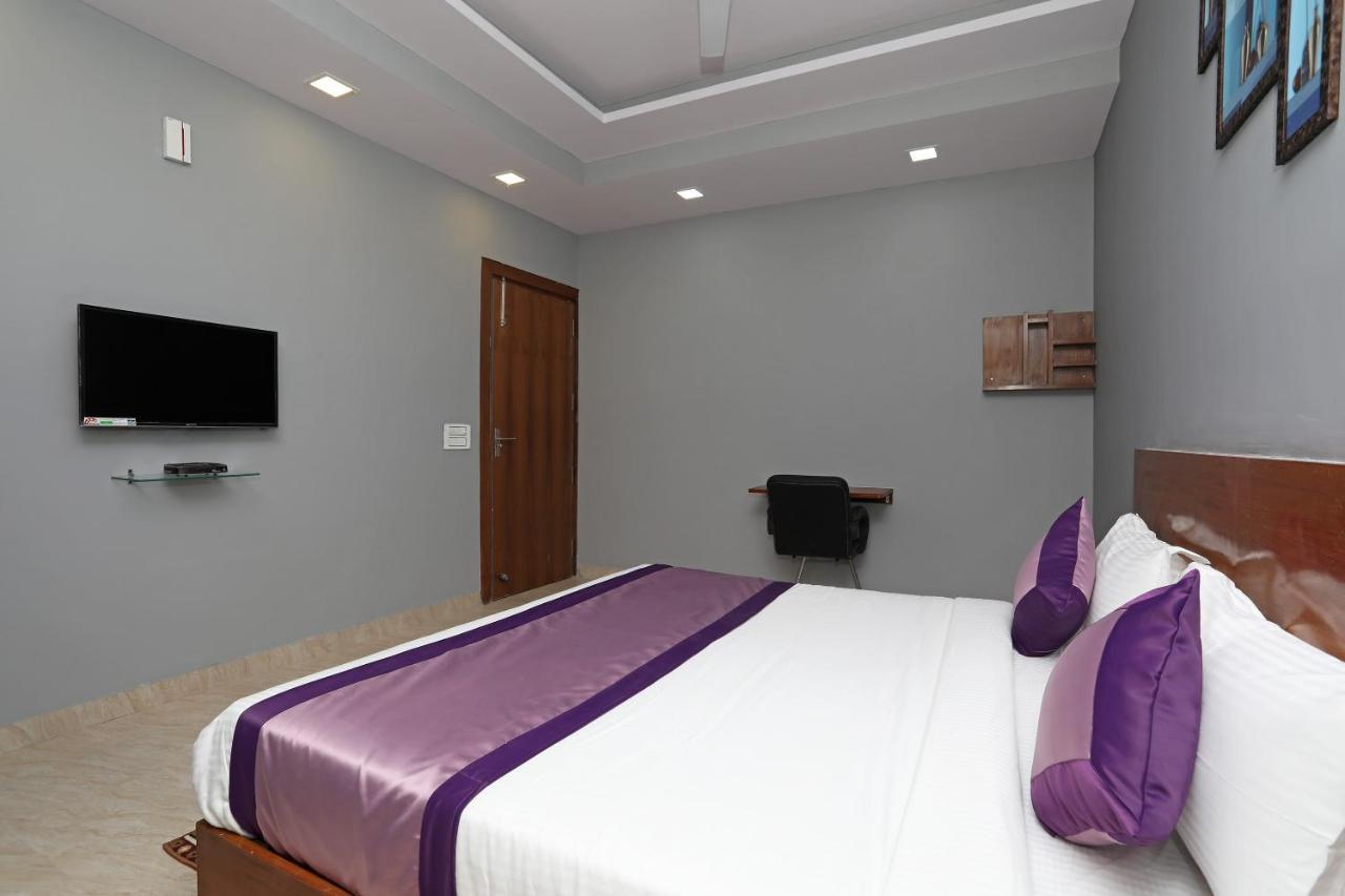 Hotel Capital O Aashiyana Paradise Near Omaxe Gurgaon Mall Exteriér fotografie